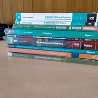 Libri usati per scuola media e superiori