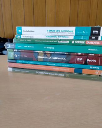 Libri usati per scuola media e superiori