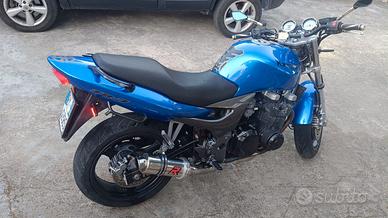 Kawasaki zr 750 iscritta FMI