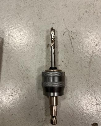 Albero con punta per tazza Hilti come nuova