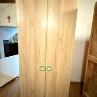 Camera da letto per bambini con 3 letti