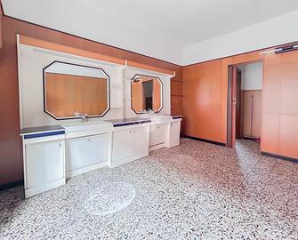 NEGOZIO A VILLA D'ALMÈ