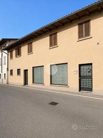 NEGOZIO A COMUN NUOVO