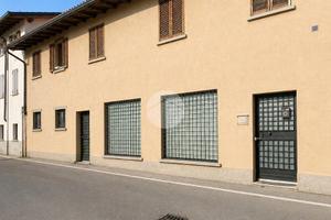 NEGOZIO A COMUN NUOVO