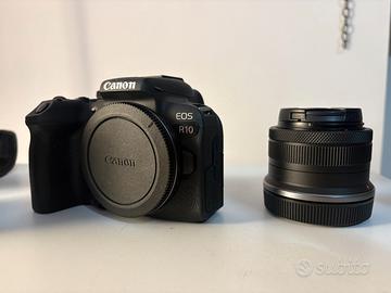 Canon EOS R10 + obiettivo RF-S 18-45mm F4.5.-6.3