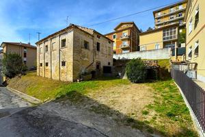 Rudere con terreno - Sant'Elpidio a Mare
