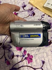 Videocamera Sony Handycam DCR-DVD610 KIT CIMPLETO
