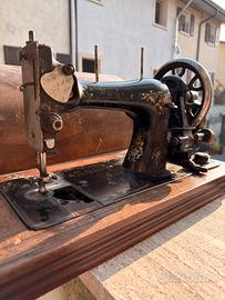 Macchina da cucire d’epoca Frister & Rossmann