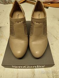 scarpe da donna numero 37