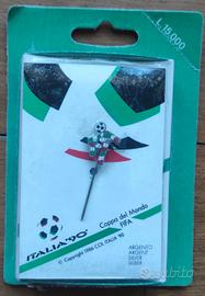 Spilla Italia 90 - mascotte "Ciao"