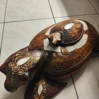 tartaruga in legno stile africano 
