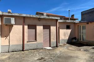Casa singola con giardino