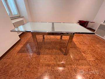 Tavolo di cristallo