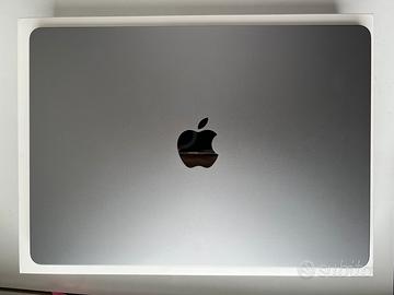 MacBook Air M2 13” 2022 - 8GB RAM / 256GB SSD