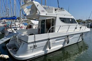 Barca a motore DC9S 2 X 370 cv