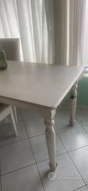 Tavolo in legno e tavolino tutto shabby