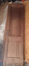 porta con vetro in legno massello di castagno