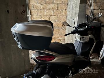 Piaggio Beverly 300 - 2023