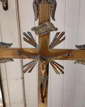 Antica croce astile in bronzo da altare