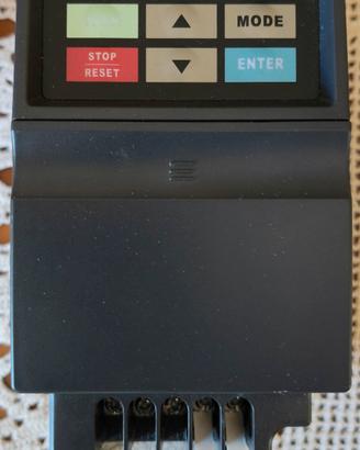 Inverter 1HP 0,75KW monofase a trifase 