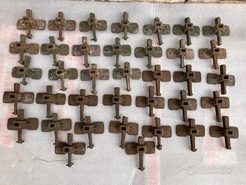 MORSETTI A CUNEO PER CASSEFORME IN LEGNO