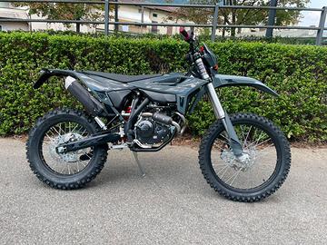 Beta RR 125 4T Enduro T SPECIAL X NUOVA