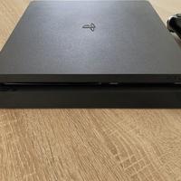 PLAYSTATION 4 ( 1 TB )