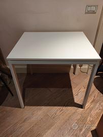 Tavolo Ikea Vihals allungabile