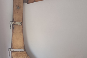 Timone con barra in legno