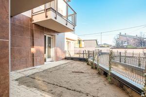 4 LOCALI A GRUGLIASCO