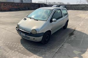 RENAULT Twingo 1.2i cat Privilège NEOPATENTATI