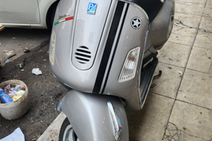 Vespa 200 gts 2003