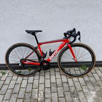 BMC SLR01 2019 Full Carbon - SRAM Red eTape 11v