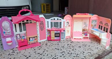 2 casette di barbie richiudibili