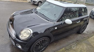 Mini Cooper D 1.6 110CV 