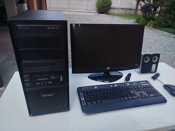 Postazione PC completa di tutto