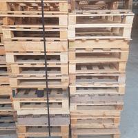 Pallet in legno misura 60x80 cm - prezzo 1,5 Euro