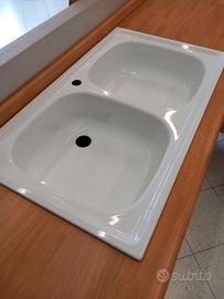 Lavello acciaio smaltato e top laminato