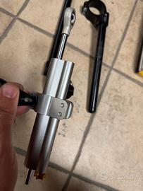 Ammortizzatore di sterzo ohlins aprila rs660