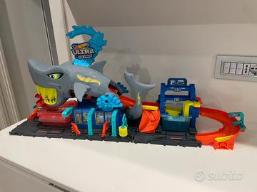Gioco Hot wheels squalo autolavaggio Tutto per i bambini In