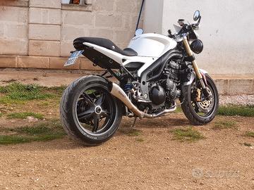 Triumph Speed triple 