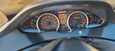 Suzuki burgaman 400 anno 2011