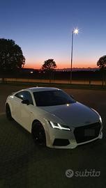 Audi TT(s) mk3  - 300cv