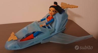 Wonder woman + aereo invisibile