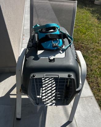 Trasportino con guinzaglio