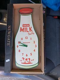 Orologio da paeretea forma di bottiglia