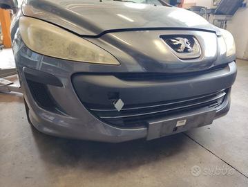 Paraurti anteriore PEUGEOT 308 del 2010