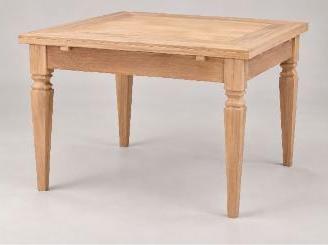 Tavolo quadrato in legno