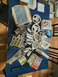 wii completa di accessori e molto altro