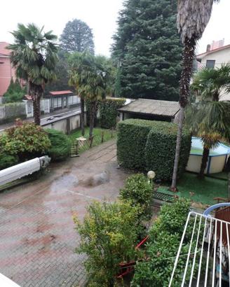 Villa di 225 m² con 5 locali e box auto doppio a S